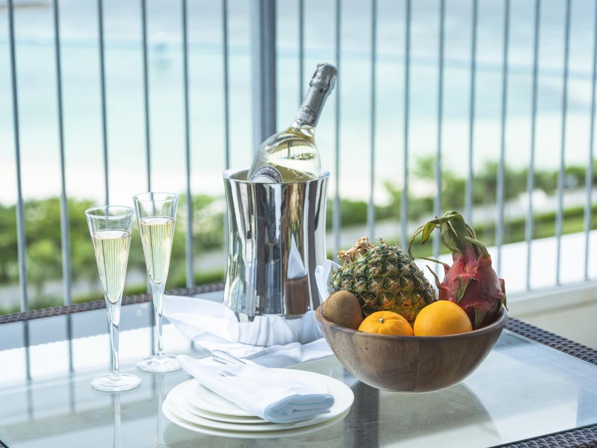 The Orion Hotel Motobu Resort & Spa Экстерьер фото